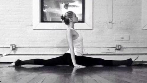 如何练站姿成人男士视频,男士提升气质与自信的必看教程